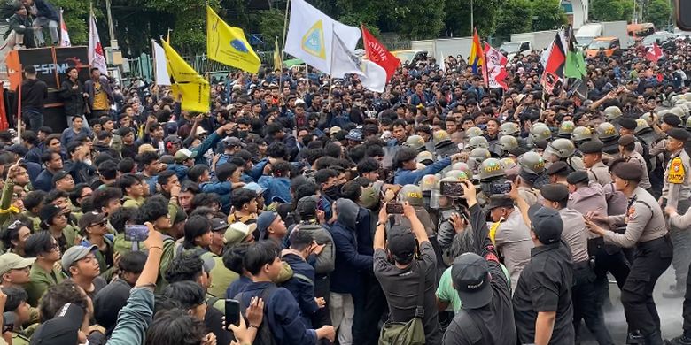Gelombang Protes Mahasiswa Menyebar di Berbagai Kota Besar